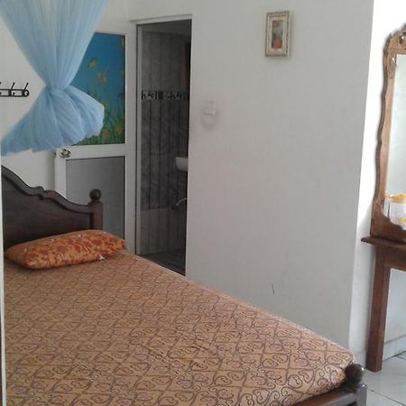 Down Town Hotel Ponnarankulama Экстерьер фото