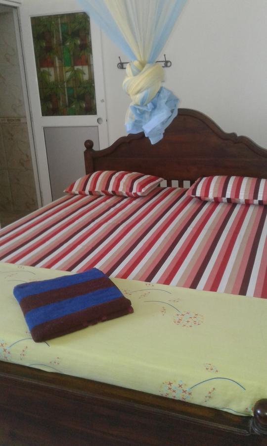 Down Town Hotel Ponnarankulama Экстерьер фото